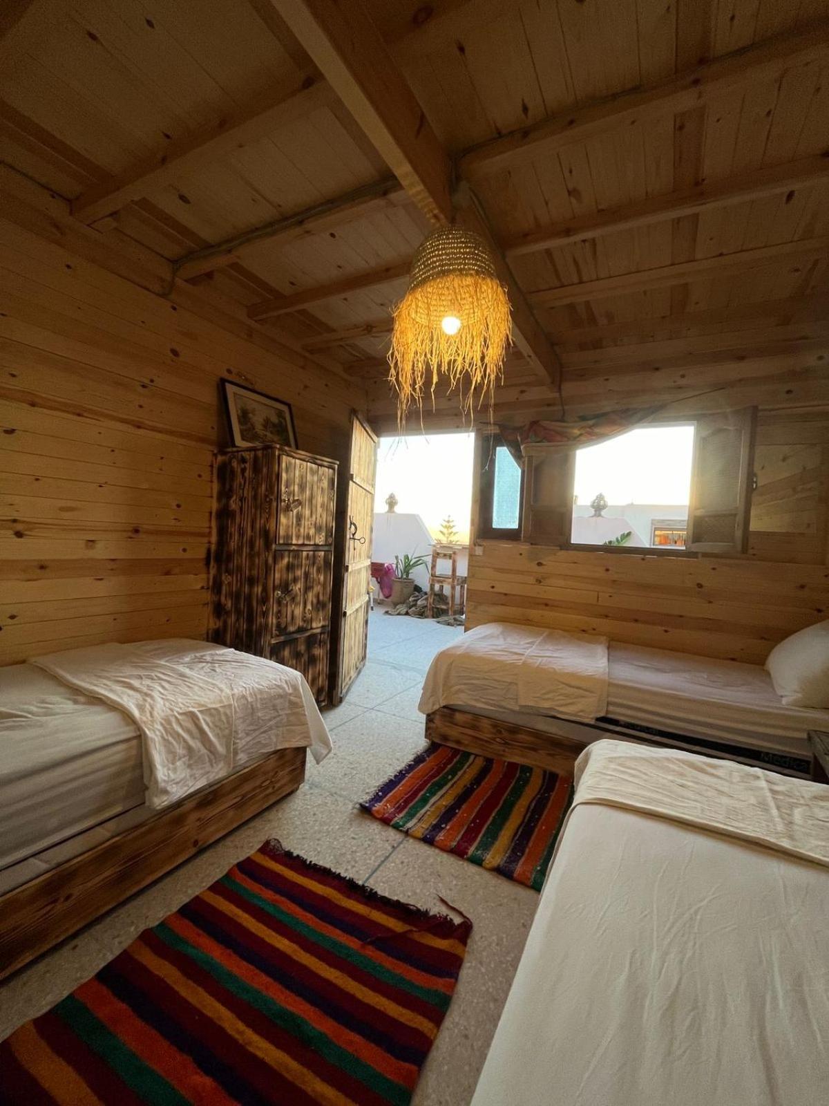 Heaven Surf Camp Vandrerhjem Tamraght Eksteriør bilde