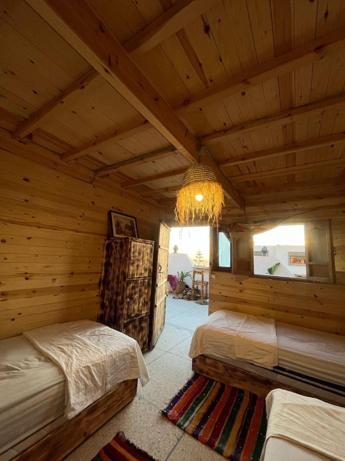 Heaven Surf Camp Vandrerhjem Tamraght Eksteriør bilde