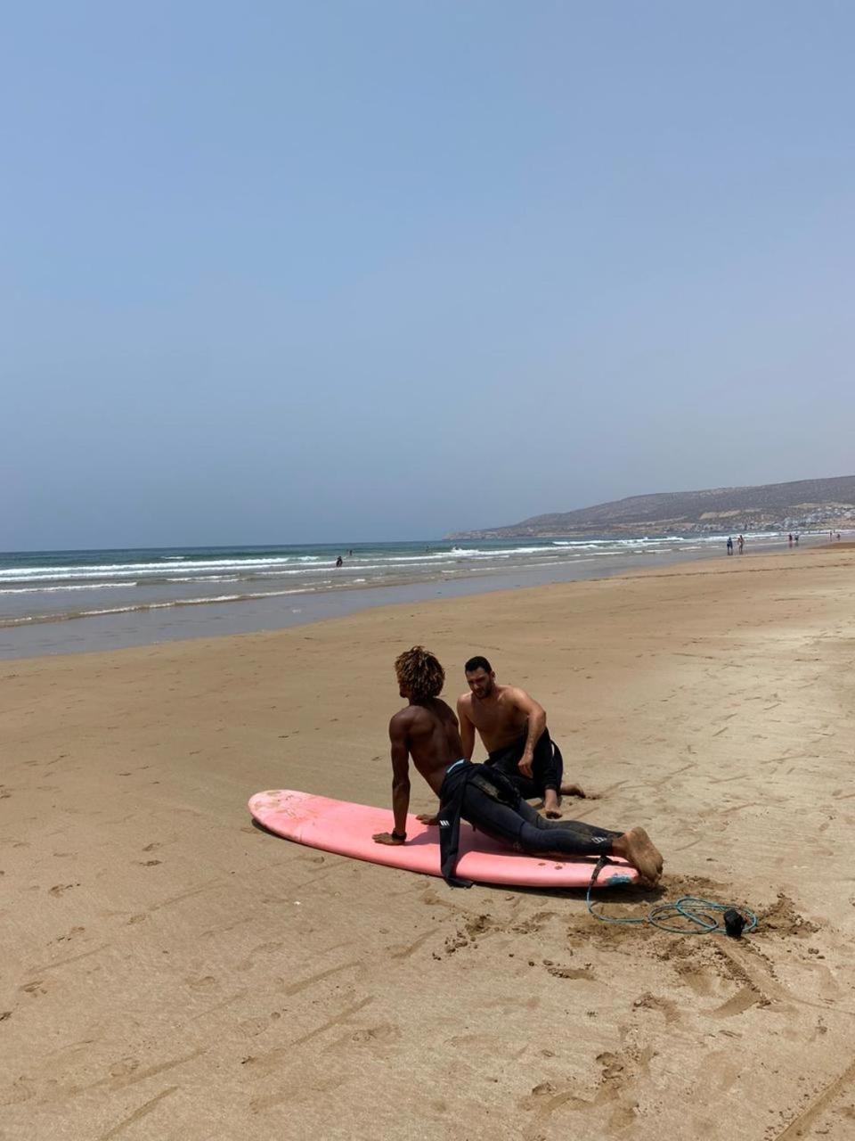 Heaven Surf Camp Vandrerhjem Tamraght Eksteriør bilde